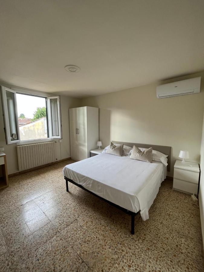 Apartment Dalla Mirella Firenze Bagian luar foto