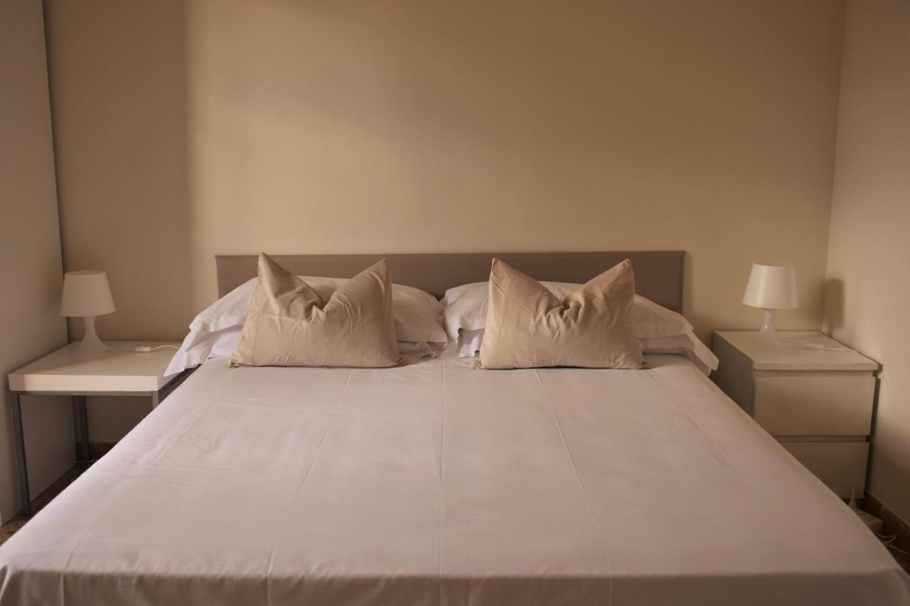 Apartment Dalla Mirella Firenze Bagian luar foto