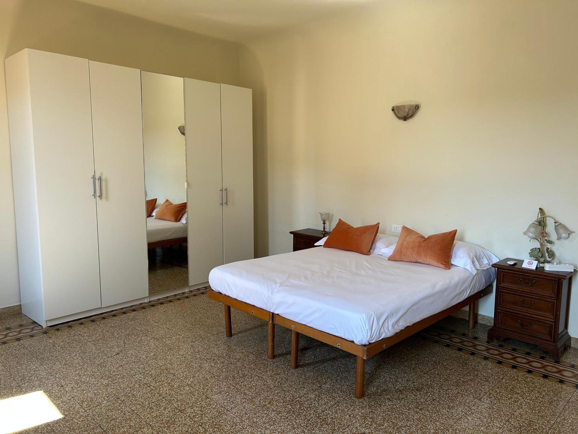 Apartment Dalla Mirella Firenze Bagian luar foto